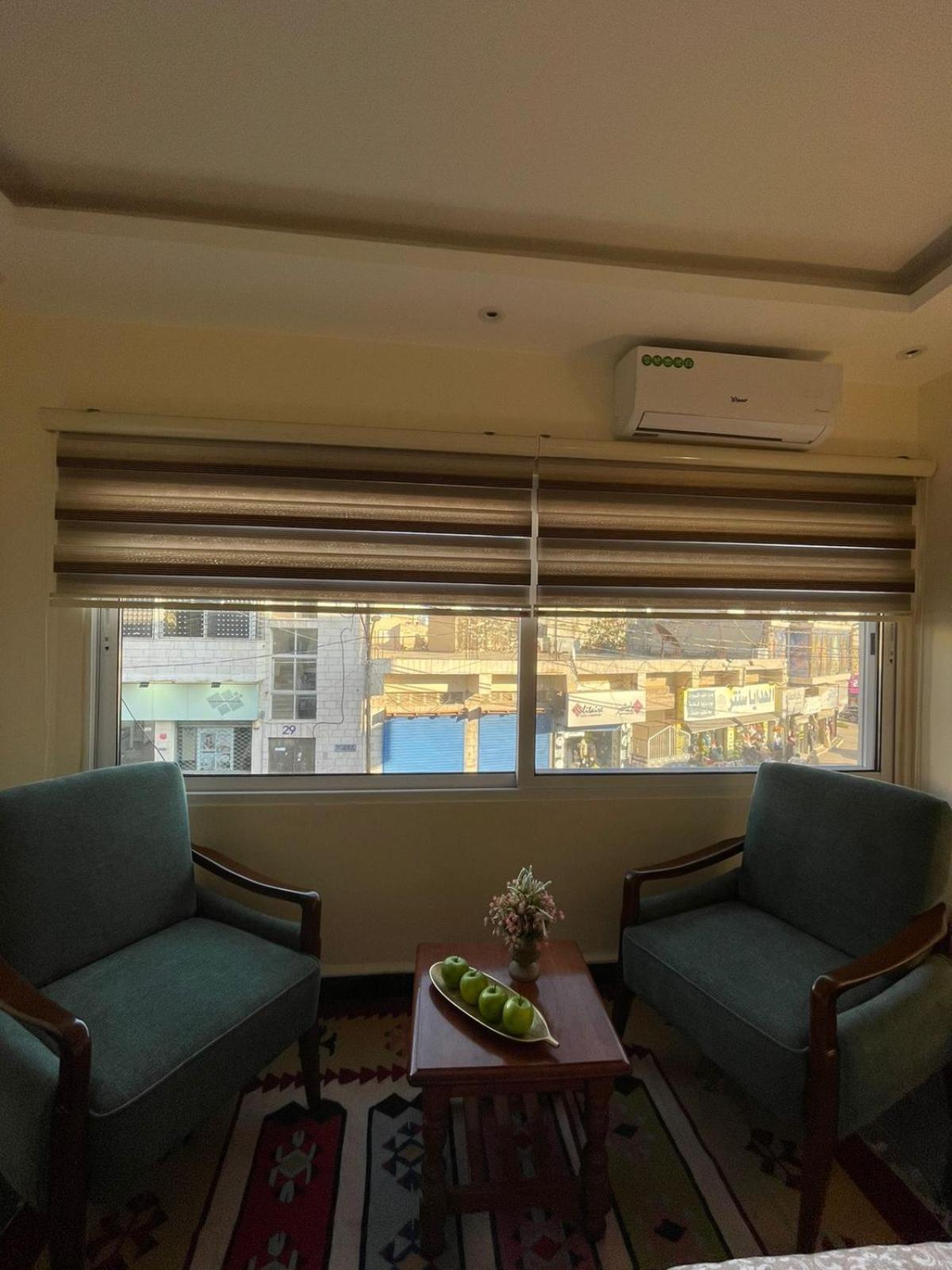 Classy Hostel Madaba Extérieur photo