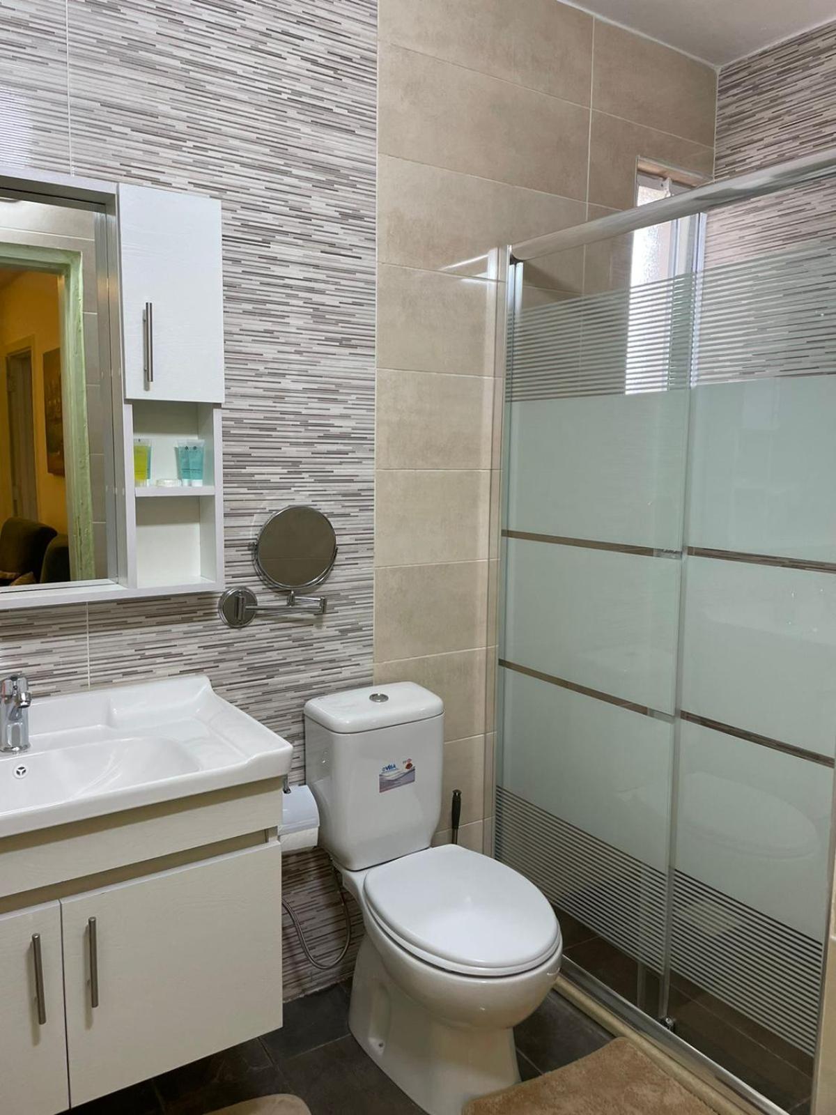 Classy Hostel Madaba Extérieur photo
